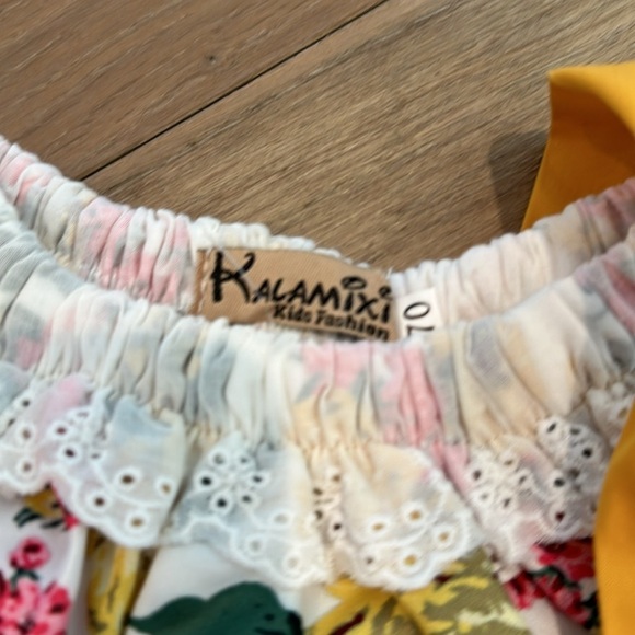 Two piece body suit overalls - Picture 2 of 3